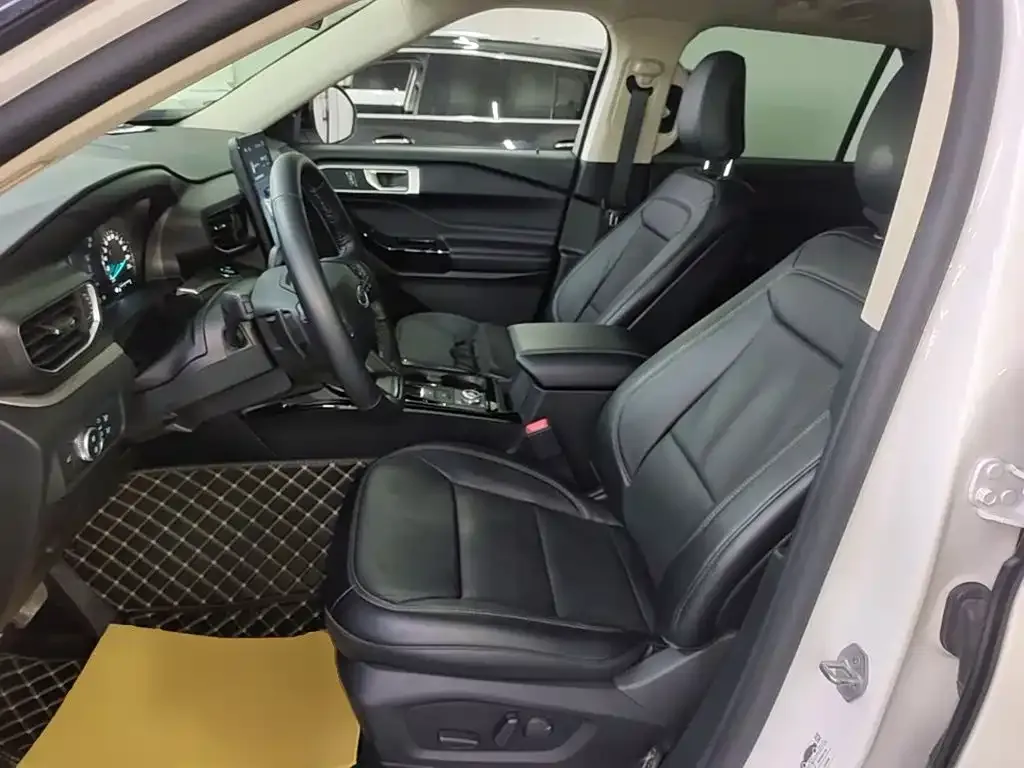 Ford Explorer EcoBoost 285 AWD Trend Edition 7-Seater 2021 — фото 15