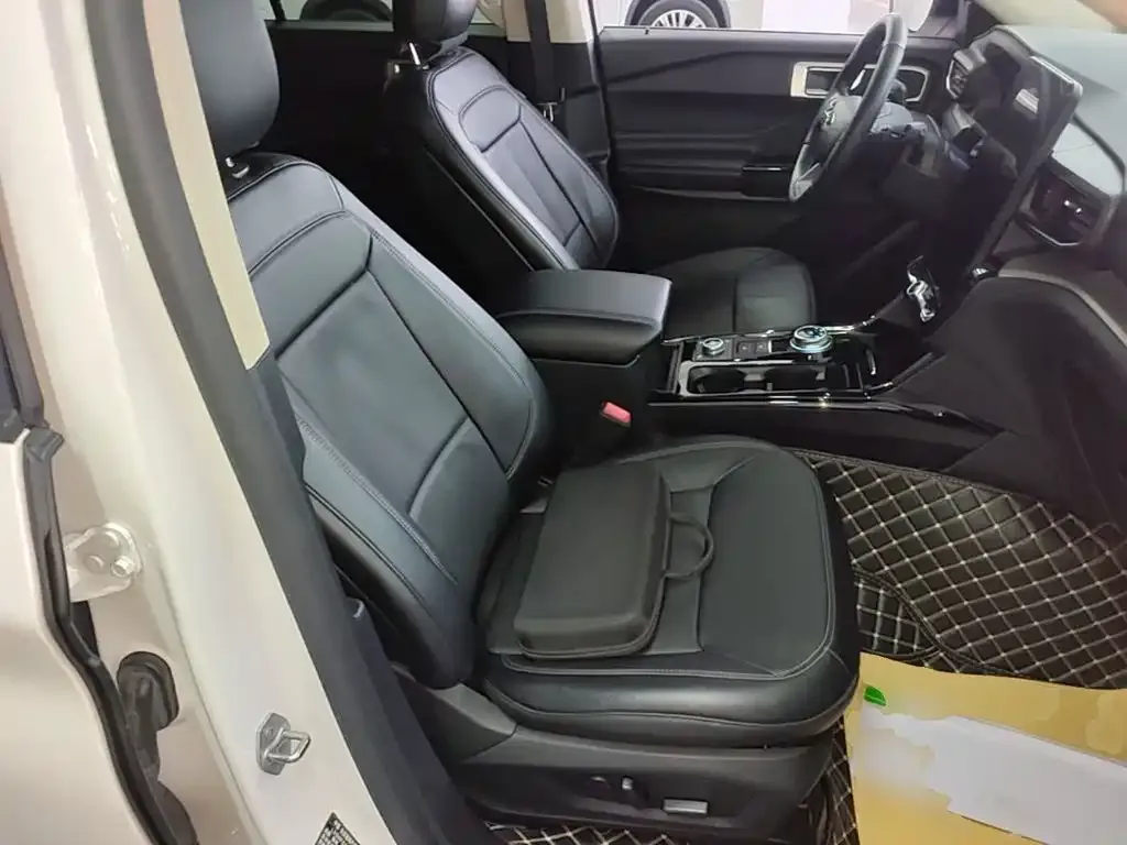 Ford Explorer EcoBoost 285 AWD Trend Edition 7-Seater 2021 — фото 25