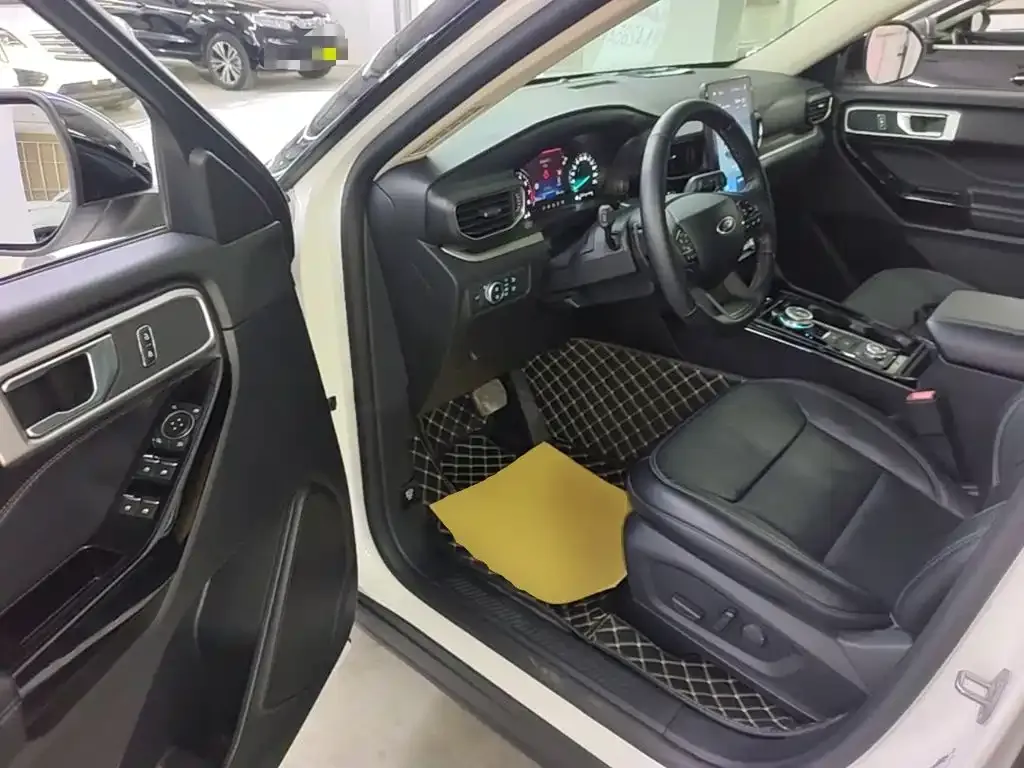 Ford Explorer EcoBoost 285 AWD Trend Edition 7-Seater 2021 — фото 16