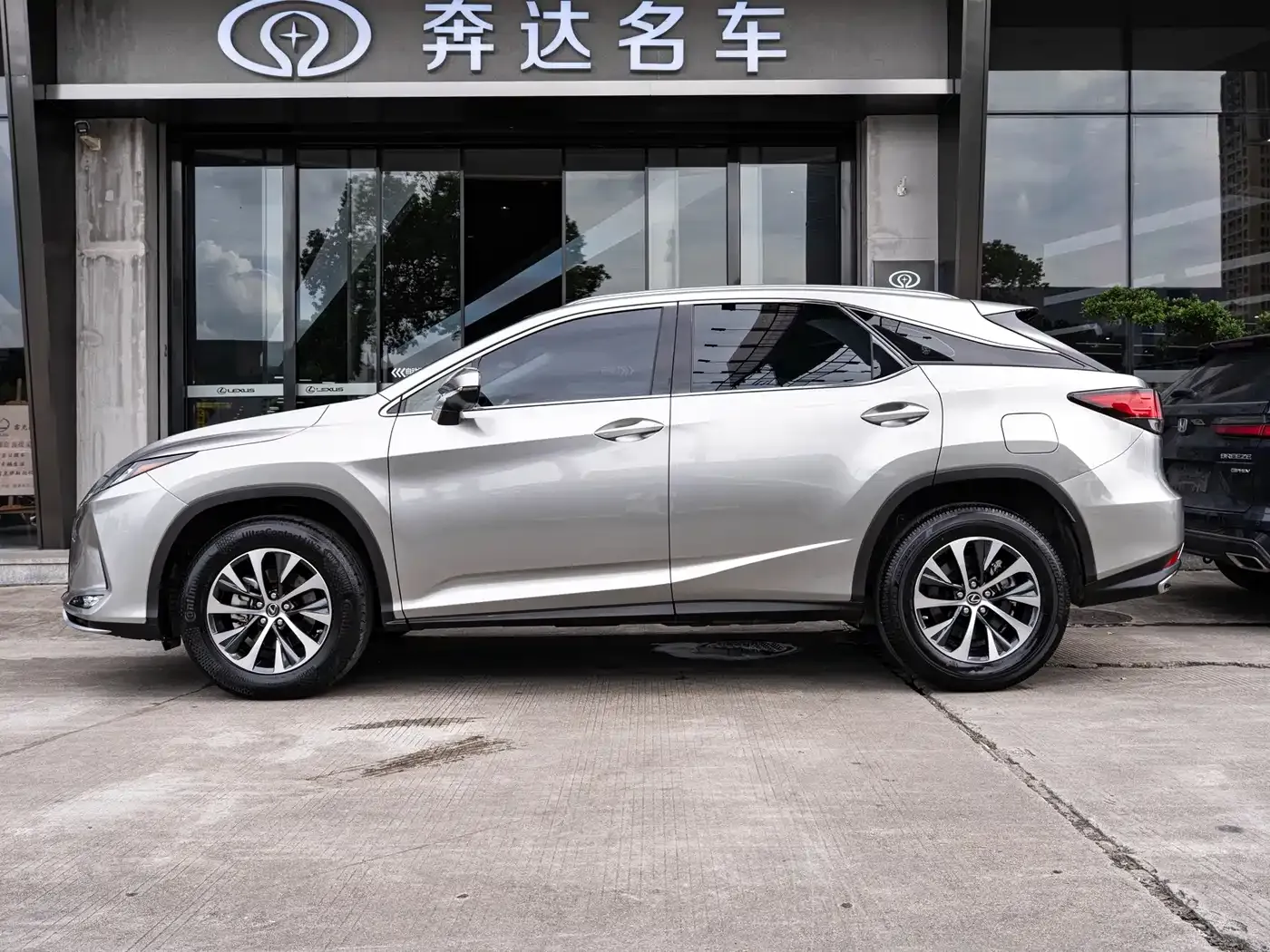 Lexus RX Facelift 300 2WD Elite Edition 2020 — фото 4