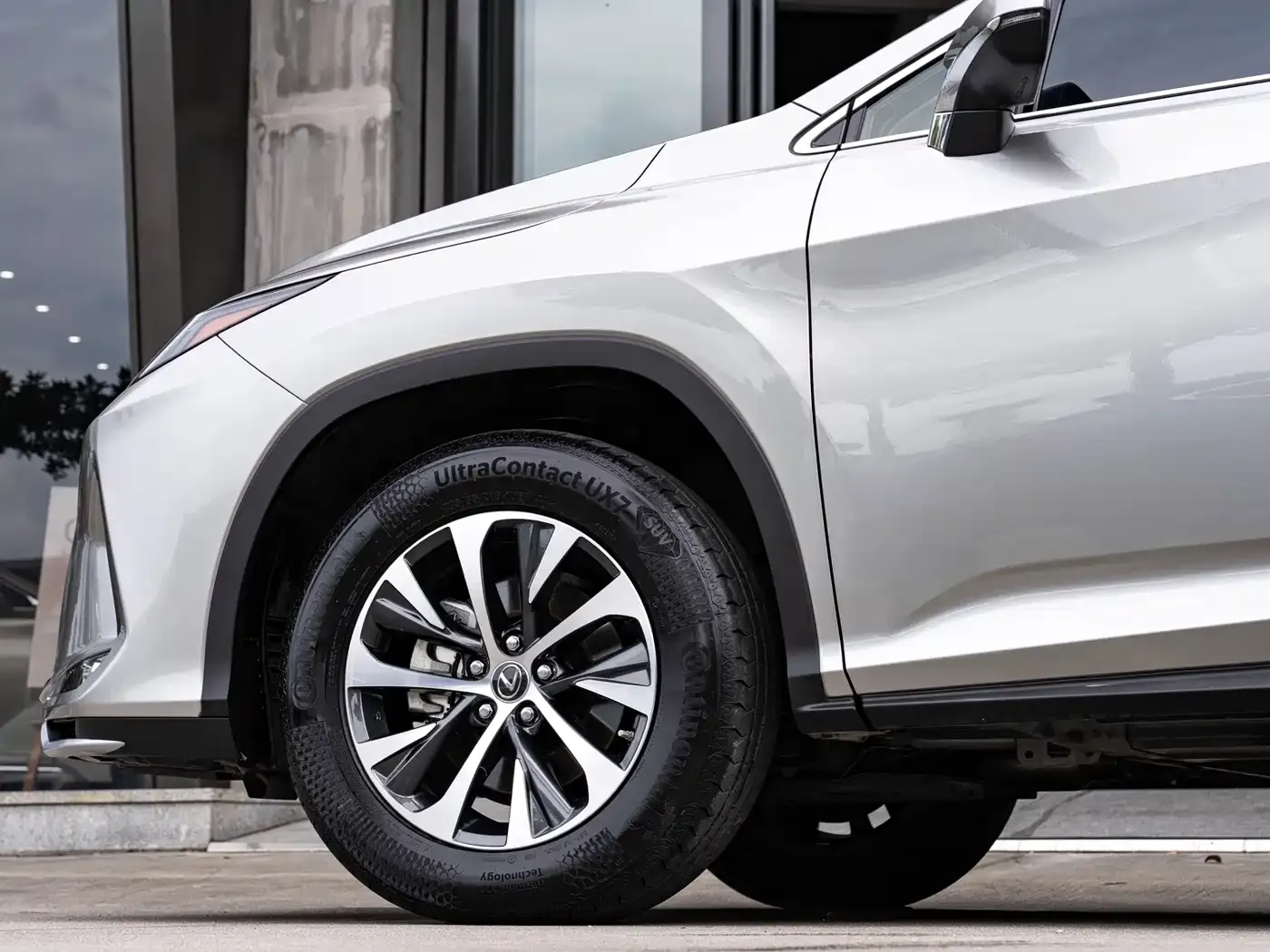 Lexus RX Facelift 300 2WD Elite Edition 2020 — фото 8