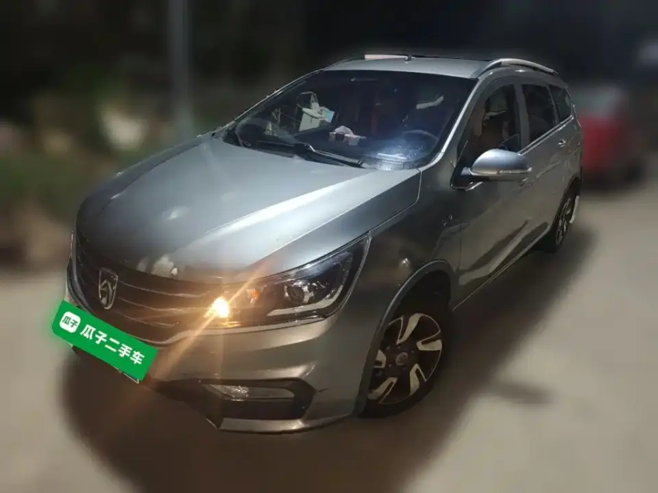 Baojun 310W 1.5L Manual Fashion China VI 2019