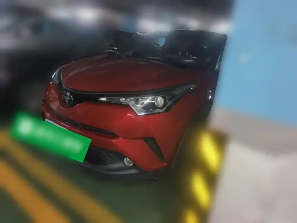 Toyota C-HR Model 2.0L Leading 2020