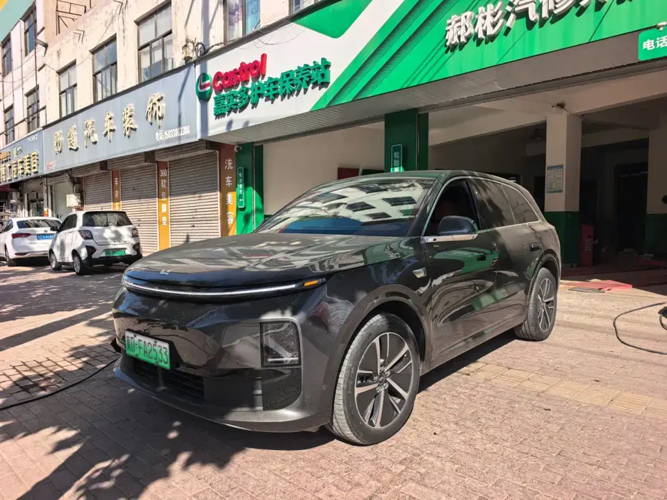 Li Auto L6 Pro 2024