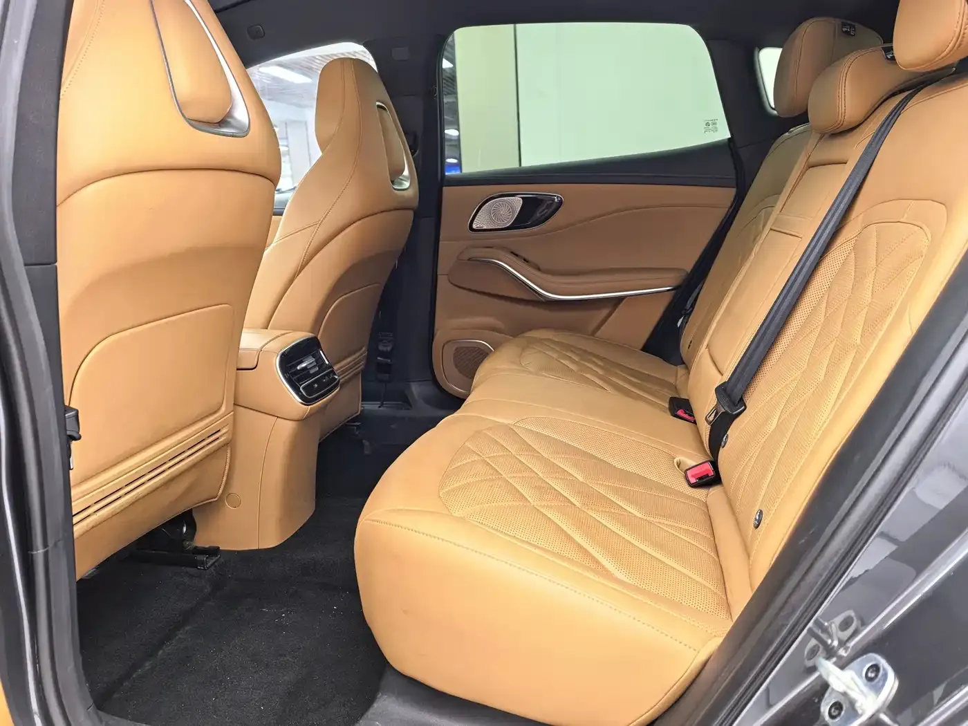 Roewe Feifan R7 RWD Screen Dominator Pro Edition 2023 — фото 5