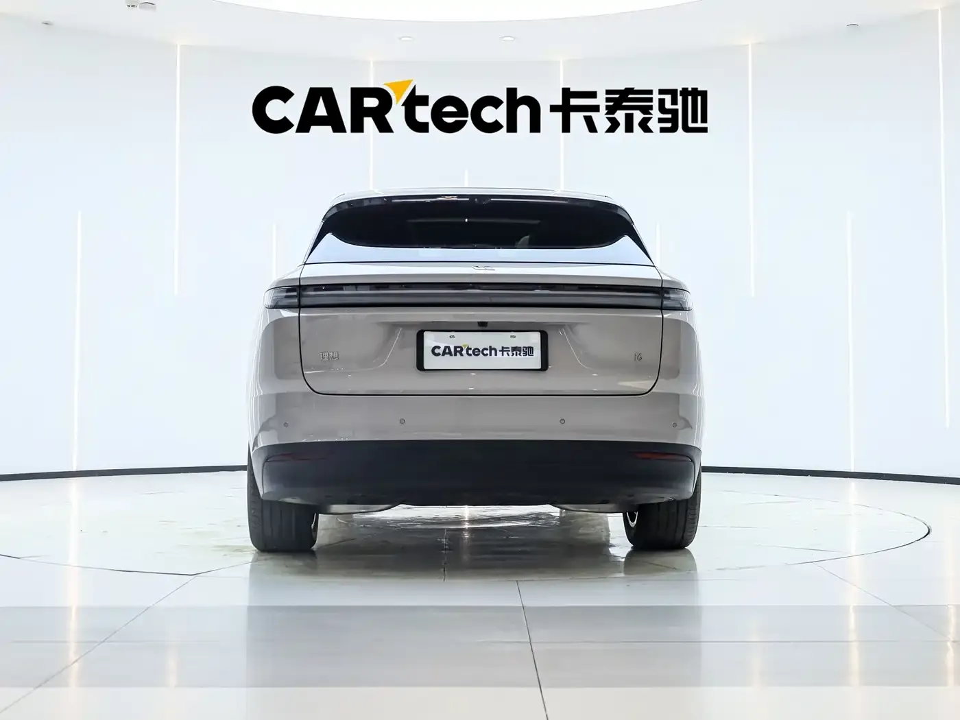 Li Auto i6 2WD Base Model 2025 — фото 2