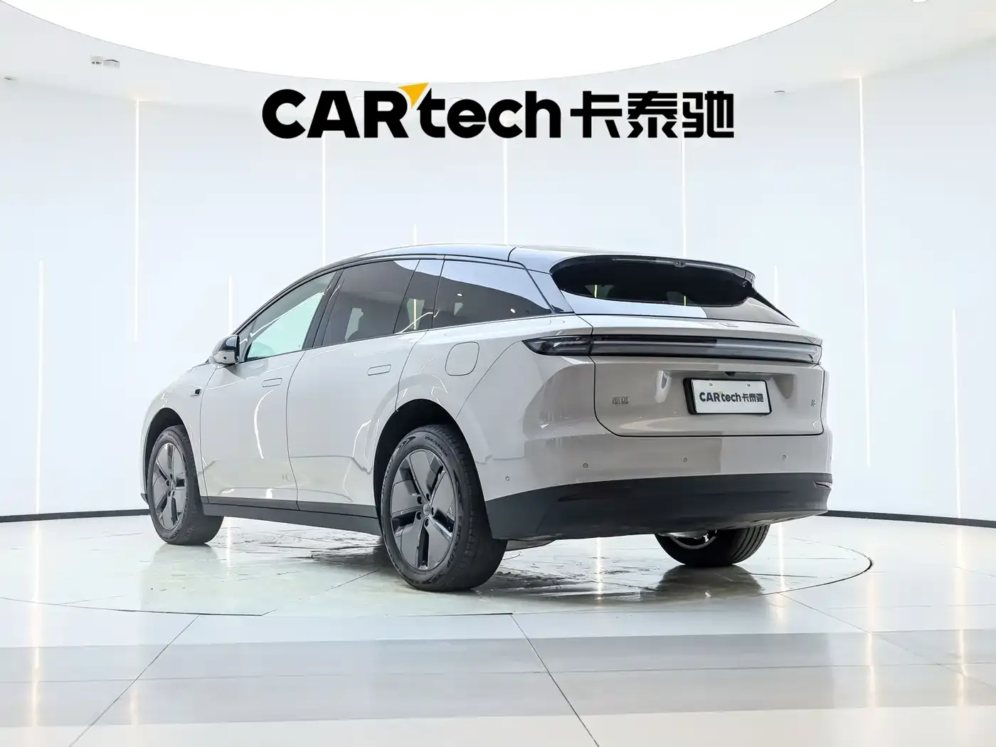 Li Auto i6 2WD Base Model 2025 — фото 10