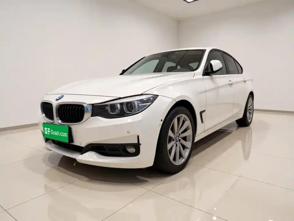 BMW 3 Series GT 320i Fashion Model 2019