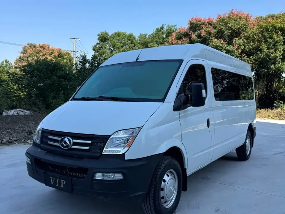 SAIC Maxus Xintu V80 Model 2.5T Classic AMT Aoyuntong long wheelbase medium roof 7-seater 2021