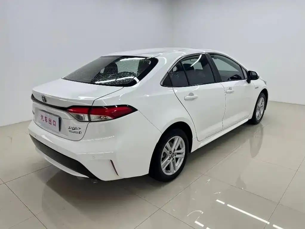 Toyota Levin Dual Engine 1.8H E-CVT Luxury Edition 2022 — фото 4