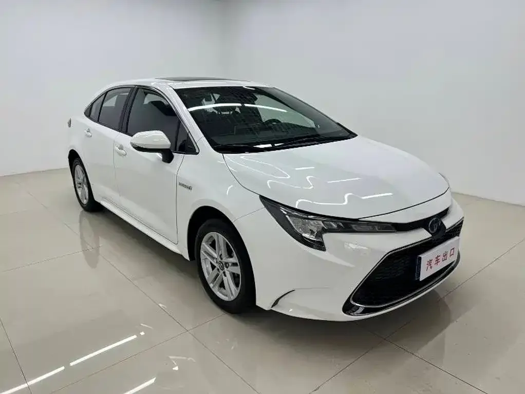 Toyota Levin Dual Engine 1.8H E-CVT Luxury Edition 2022 — фото 3
