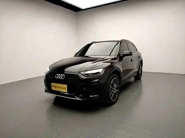 Audi Q5L Model 40 TFSI Luxury Dynamic 2024