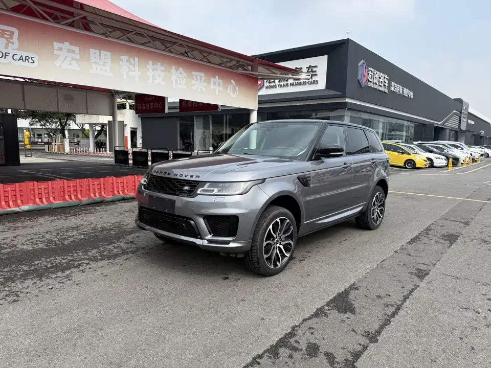 Land Rover Range Rover Sport 3.0 L6 Gloss Black Edition 2021