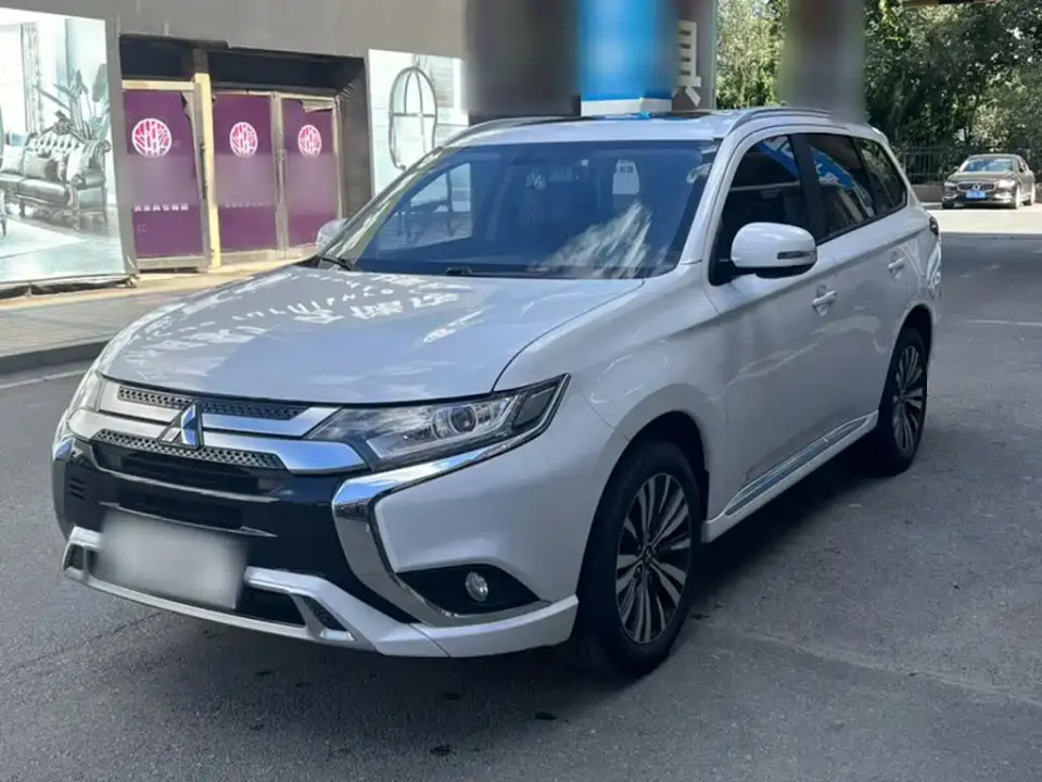 Mitsubishi Outlander 2.0L FWD Comfort Edition 5-seater 2022