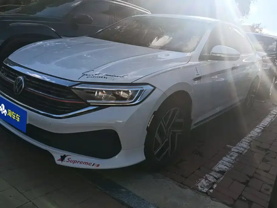 Volkswagen Sagitar 300TSI DSG Leap Edition 2024