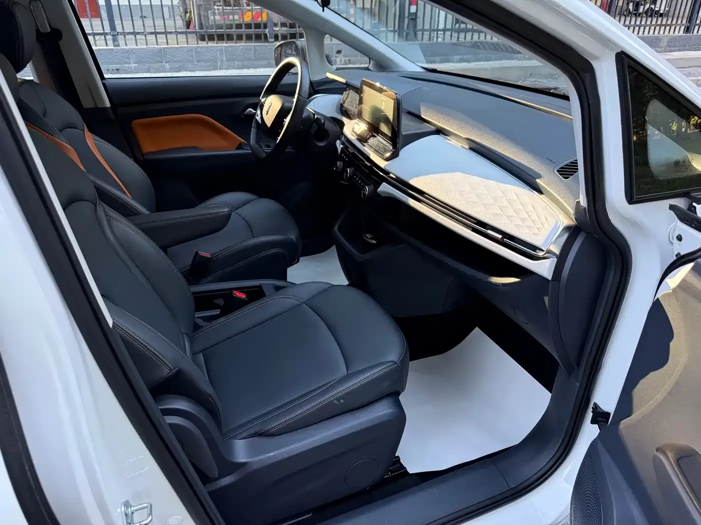 Besturn Bestune NAT PRO Comfort Travel Edition 419km 2024 — фото 8