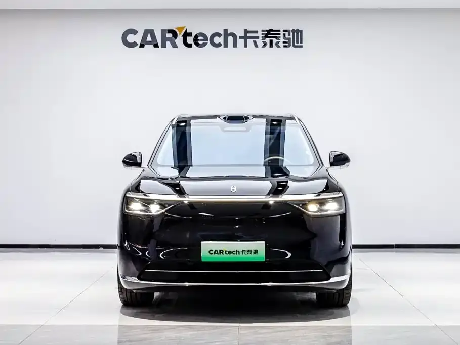 AITO Wenjie AITO M8 Extended Range Ultra 53.4kWh 6-Seater 2025