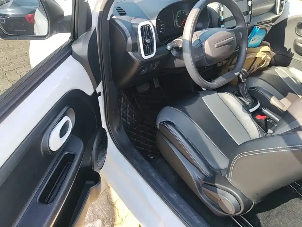 Roewe Kaiwei CLEVER 311km Vitality Bobo Edition 2023 — фото 16