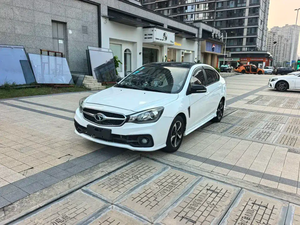 Soueast V5 Lingzhi 1.5L Manual Premium 2019
