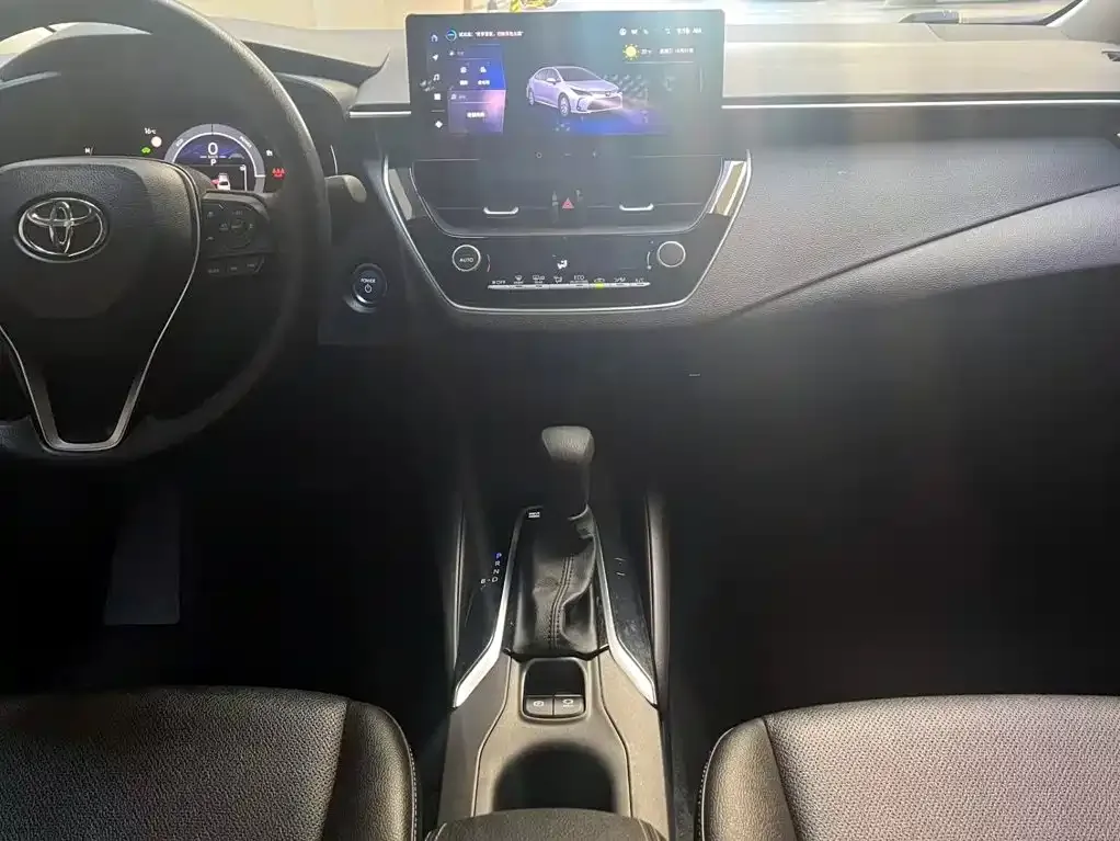 Toyota Corolla 1.8L Smart Hybrid Dual Engine Elite Edition 2023 — фото 12