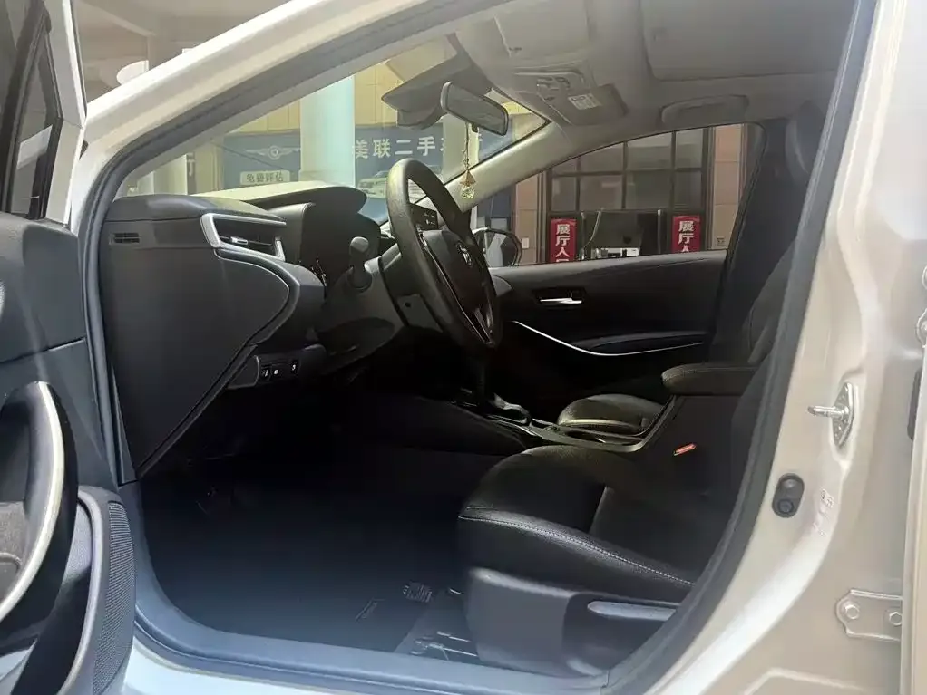 Toyota Corolla 1.8L Smart Hybrid Dual Engine Elite Edition 2023 — фото 9