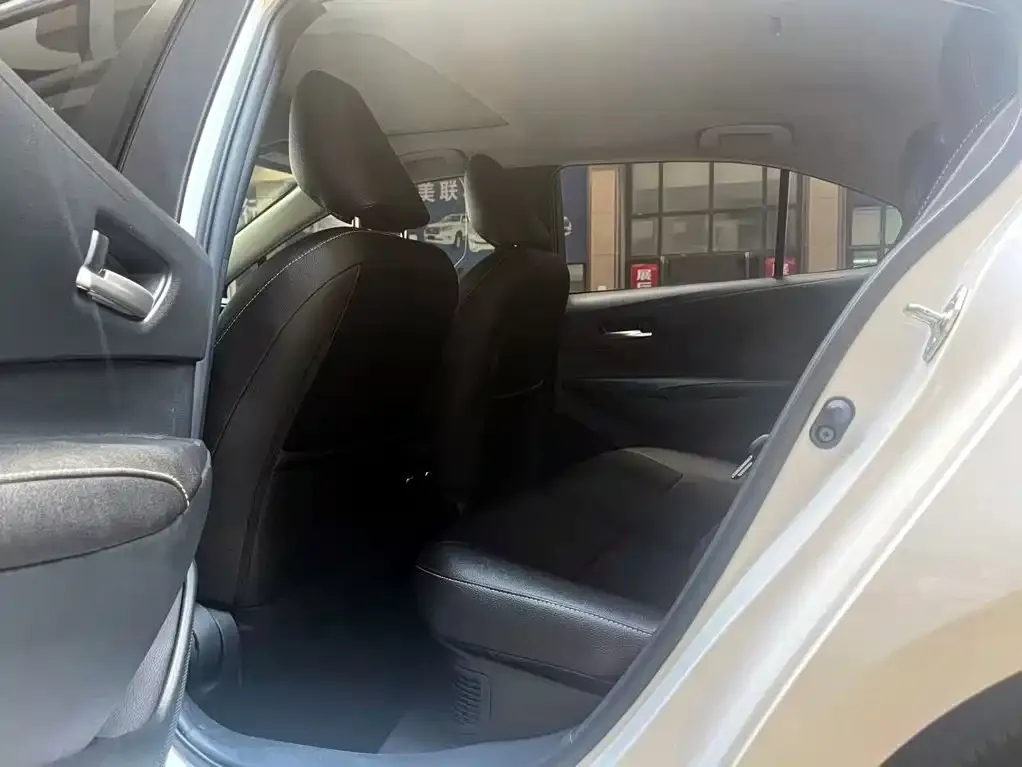Toyota Corolla 1.8L Smart Hybrid Dual Engine Elite Edition 2023 — фото 10