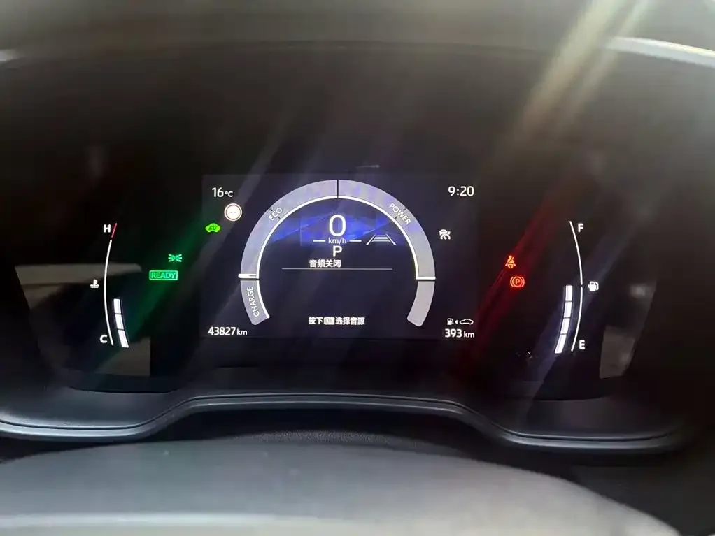 Toyota Corolla 1.8L Smart Hybrid Dual Engine Elite Edition 2023 — фото 14
