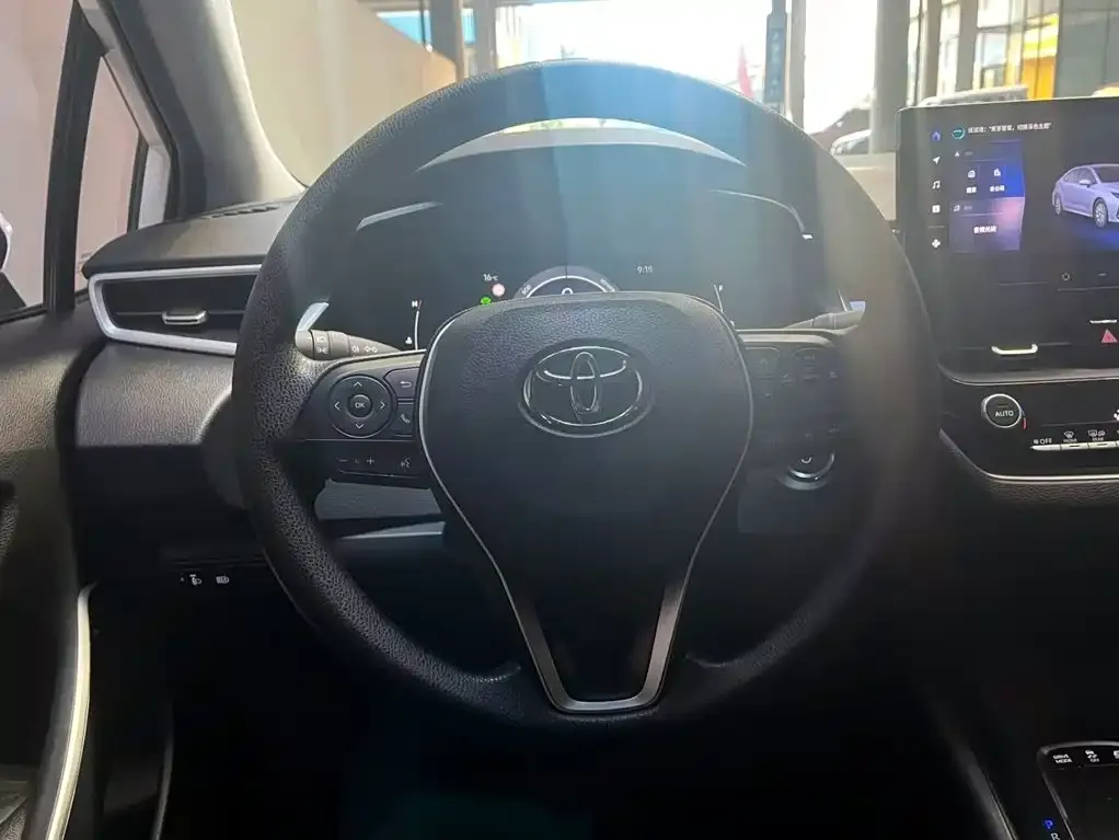 Toyota Corolla 1.8L Smart Hybrid Dual Engine Elite Edition 2023 — фото 13