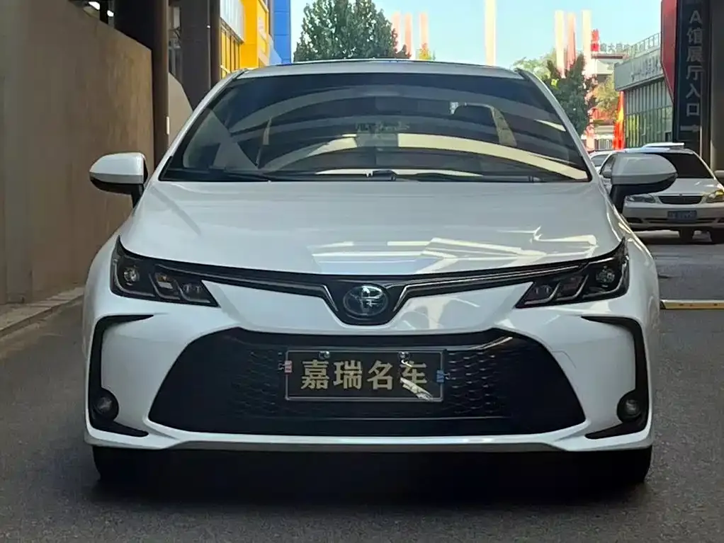Toyota Corolla 1.8L Smart Hybrid Dual Engine Elite Edition 2023 — фото 2