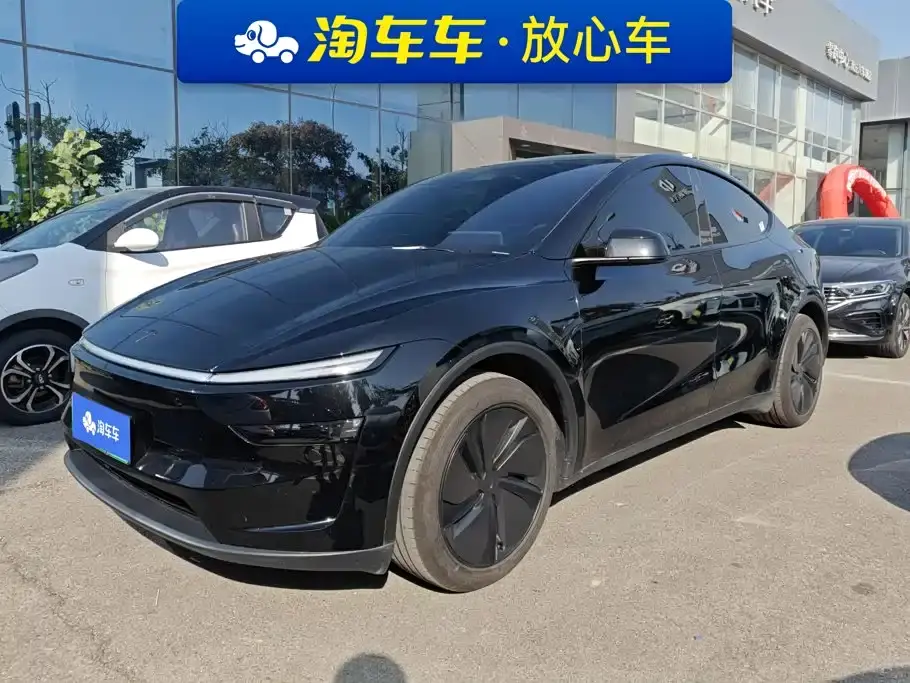 Tesla Model Y Rear-Wheel Drive 2026