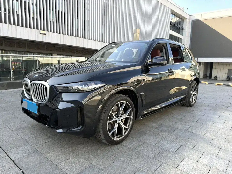 BMW X5 xDrive 30Li Premium M Sport Black Night Package 2024