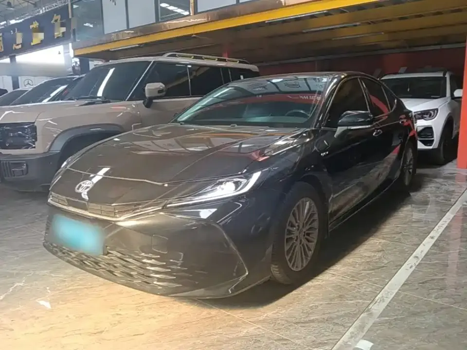 Toyota Camry Hybrid 2.0HGVP Luxury Edition 2024