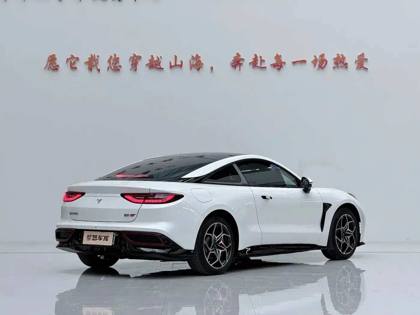 Neta Nezha GT 580 AWD Sport Edition 2023 — фото 11