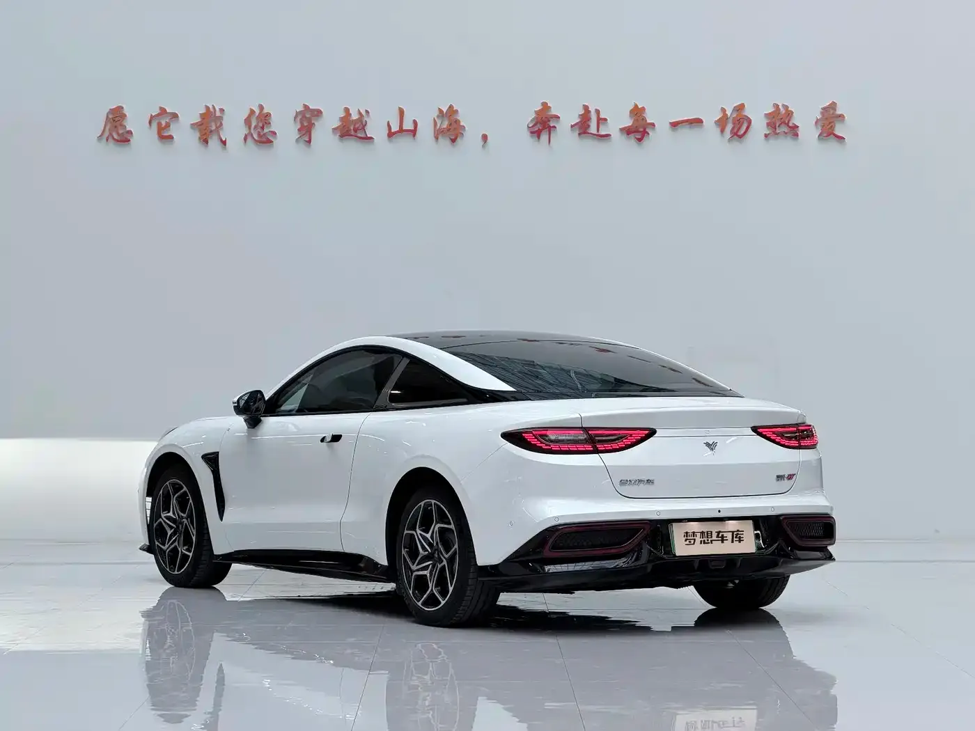 Neta Nezha GT 580 AWD Sport Edition 2023 — фото 12
