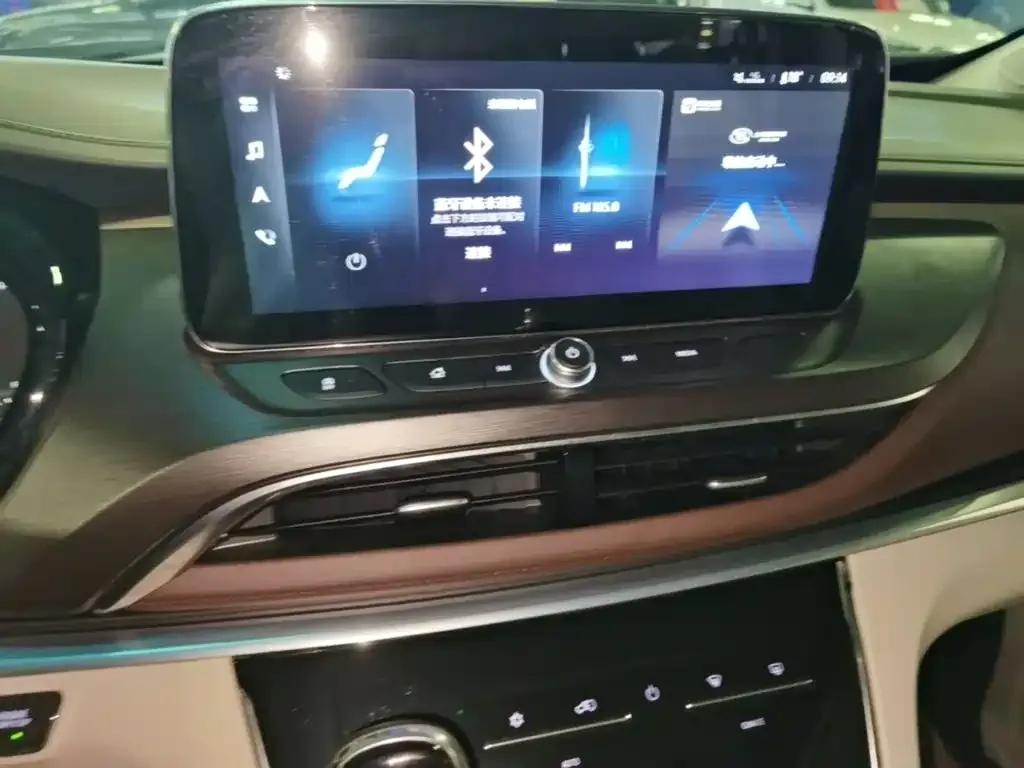 Buick GL8 Land Business Class 652T Luxury 2022 — фото 13