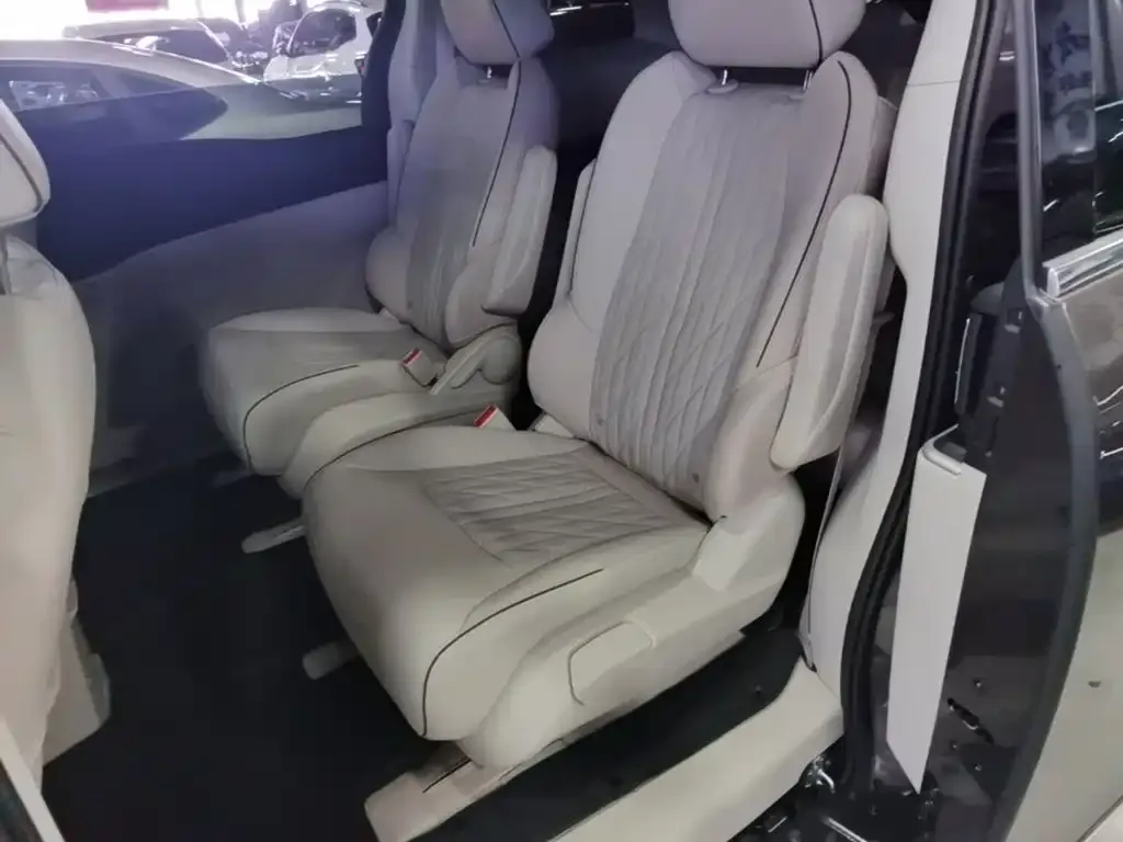 Buick GL8 Land Business Class 652T Luxury 2022 — фото 17
