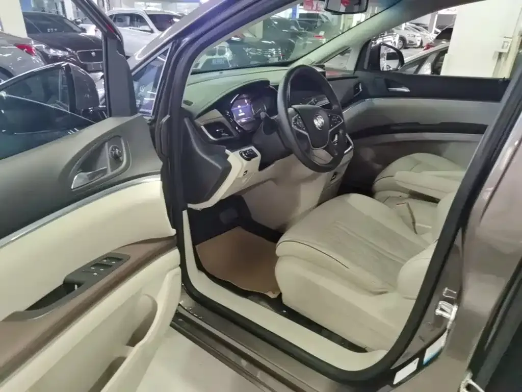 Buick GL8 Land Business Class 652T Luxury 2022 — фото 16