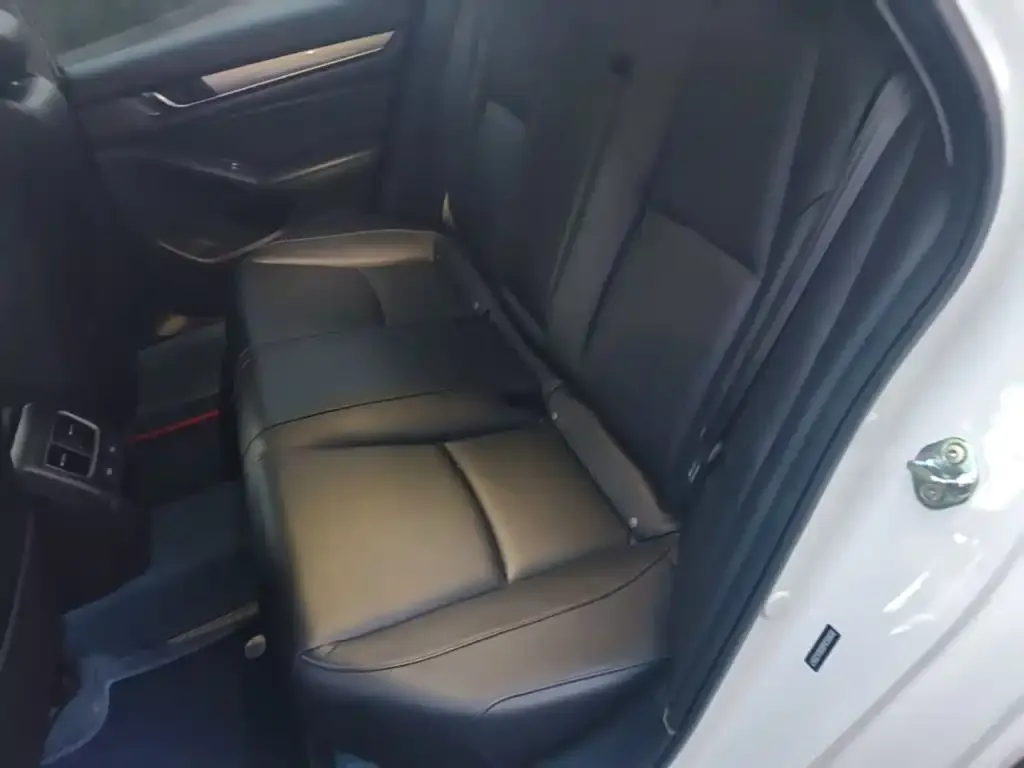 Honda Accord Sharp Hybrid 2.0L Sharp Leader Edition 2023 — фото 19