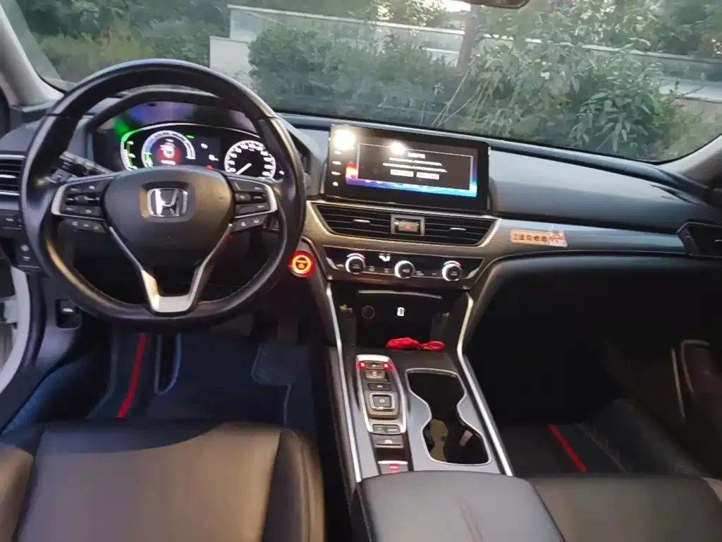 Honda Accord Sharp Hybrid 2.0L Sharp Leader Edition 2023 — фото 11