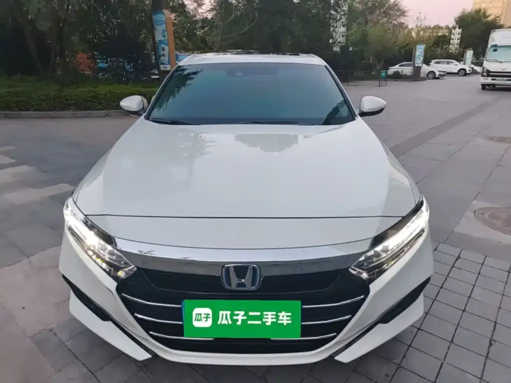 Honda Accord Sharp Hybrid 2.0L Sharp Leader Edition 2023 — фото 2