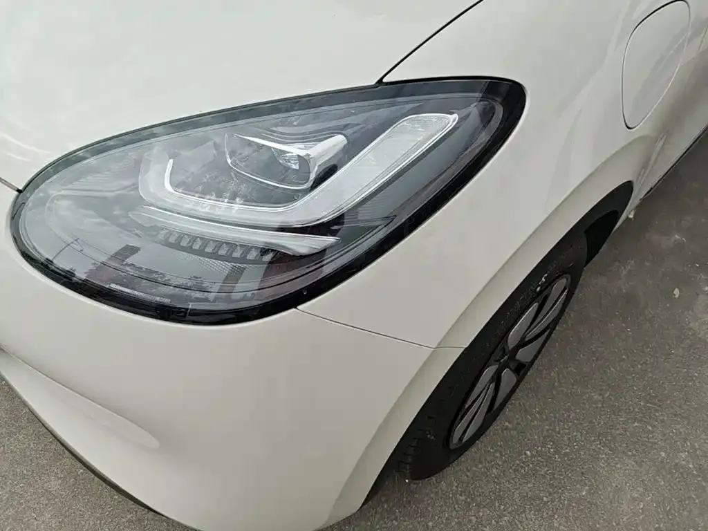 Wuling Motors Wuling Bingo Model 333km Joy+ Version 2024 — фото 24