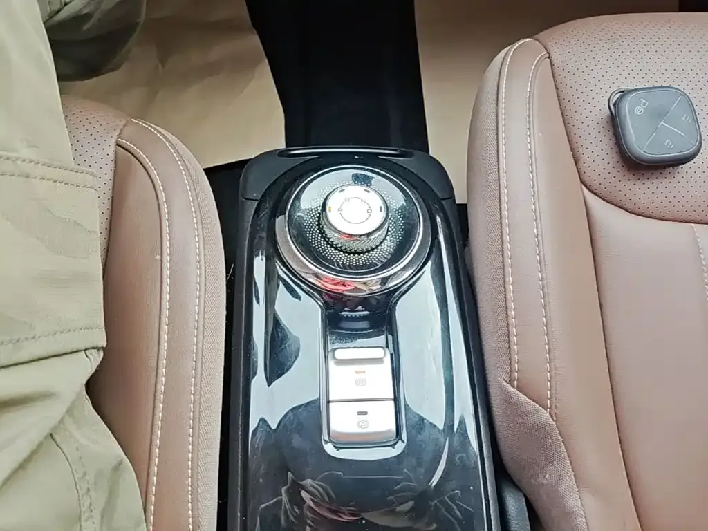 Wuling Motors Wuling Bingo Model 333km Joy+ Version 2024 — фото 14
