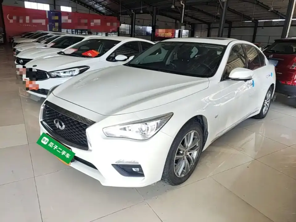 Infiniti Q50L 2.0T Comfort 2022