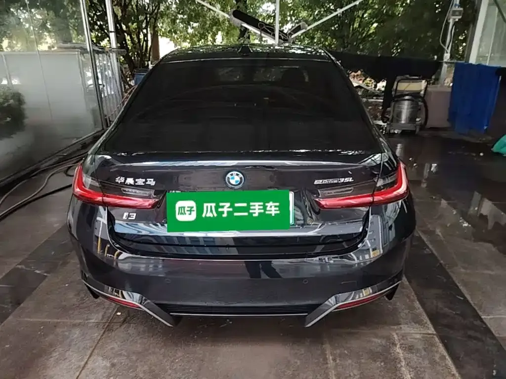 BMW i3 eDrive 35 L 2023 — фото 6