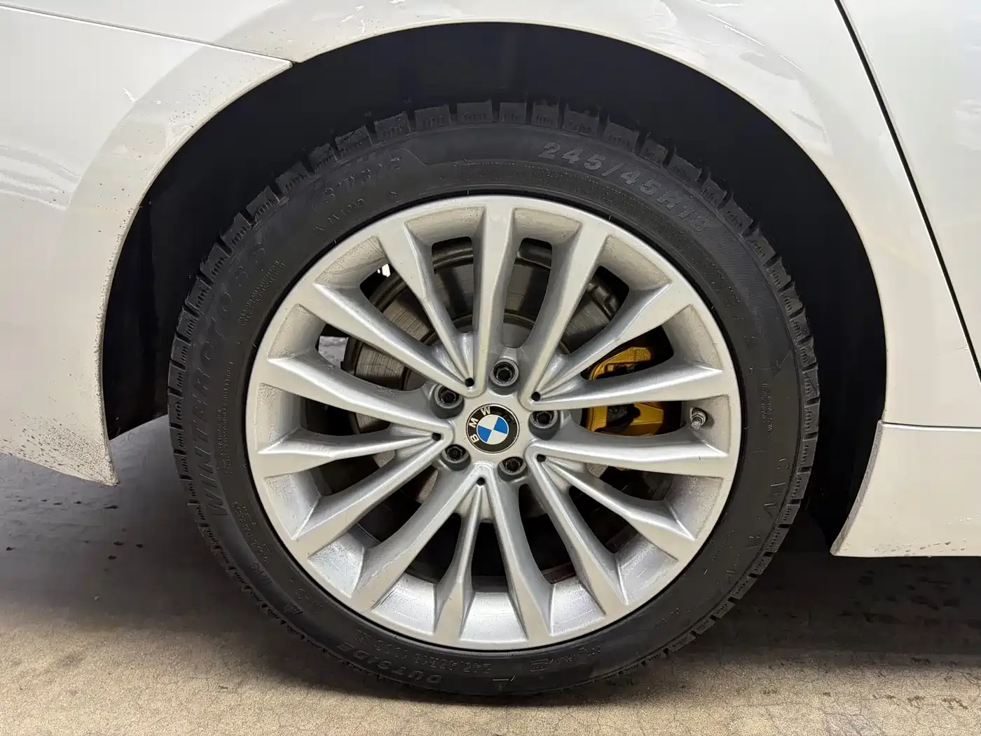 BMW 5 Series New Energy Facelift 535Le Luxury Package 2021 — фото 17