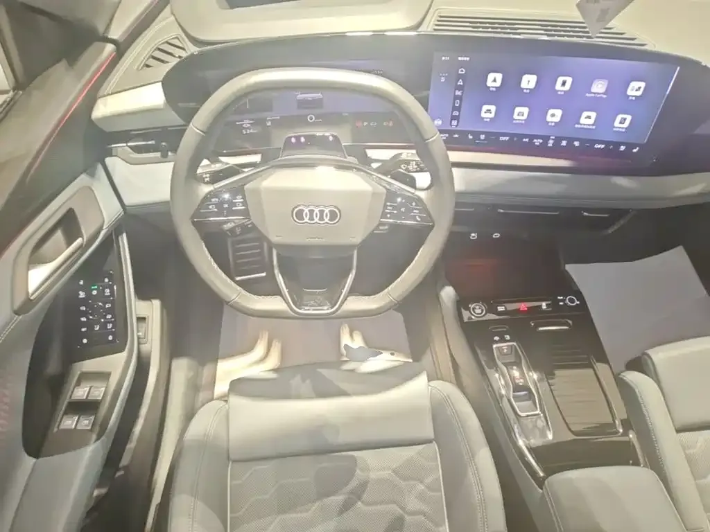 Audi Q6L e-tron Model Pioneer Edition 2025 — фото 15