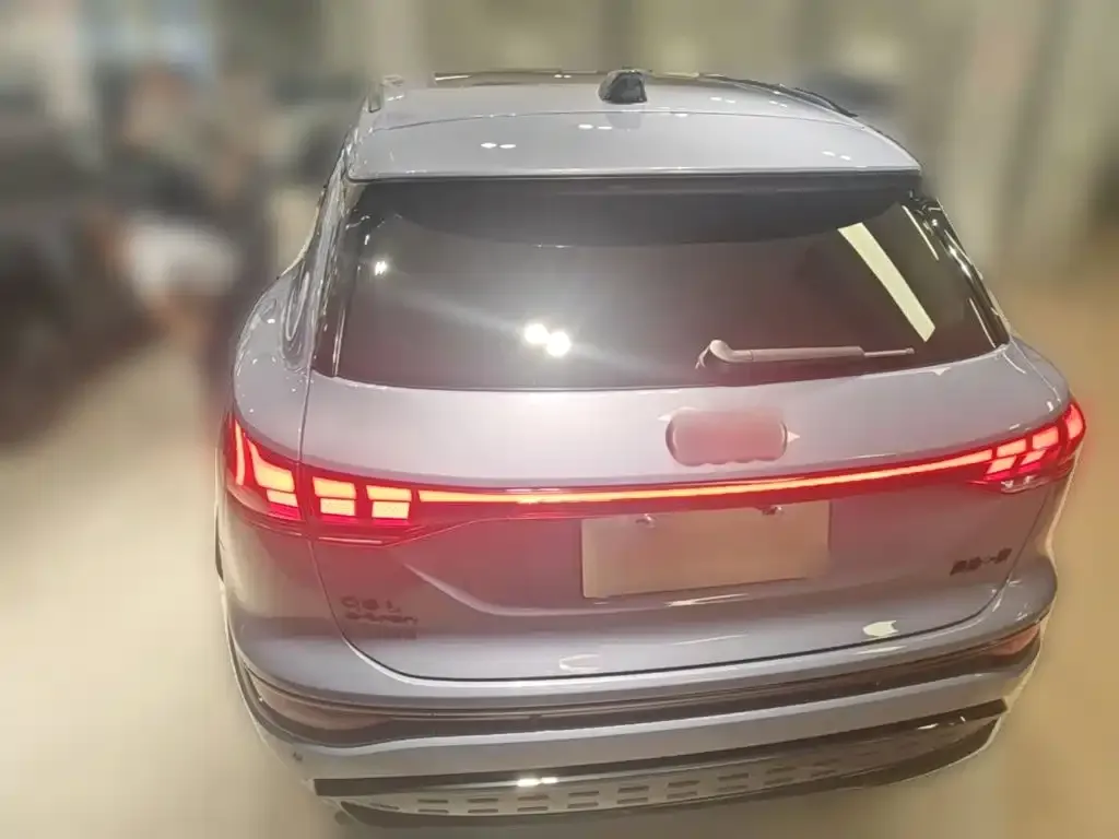 Audi Q6L e-tron Model Pioneer Edition 2025 — фото 7