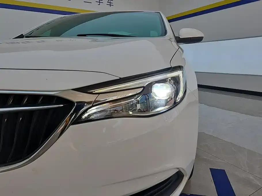 Buick Excelle Facelift 1.3T Auto Mild Hybrid Elite 2021 — фото 5