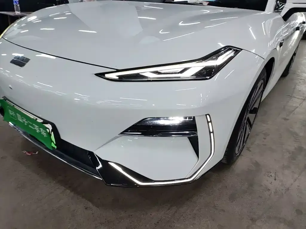 Geely Galaxy Galaxy E8 665km RWD Starship Voyager Edition 2024 — фото 24