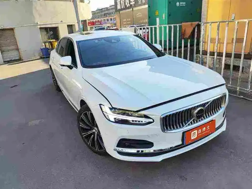 Volvo S90 B5 Elegance Luxury Edition 2021 — фото 2
